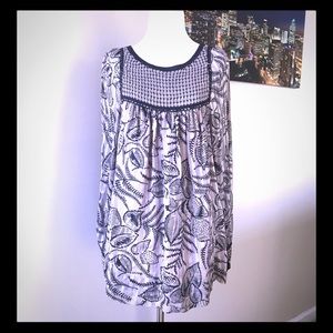 BCBG MAXAZRIA Long Sleeve Floral Silk Tunic/ Top